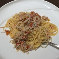 西洋風料理 熱海 KOUWA - 【釜揚げしらすとトマトのパスタ】