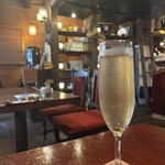 アームウッド コテージ - 