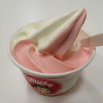 不二家 - 料理写真:ミルキーソフトクリーム