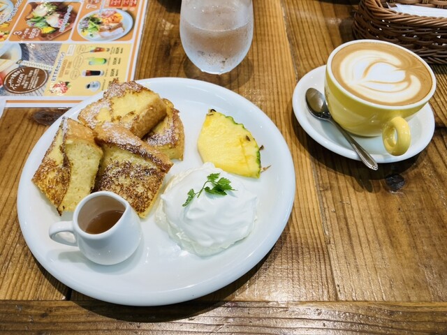 ALOHA CAFE Pineapple 草津栗東店 （アロハ カフェ パイナップル