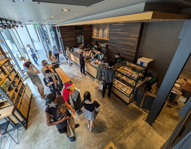 STARBUCKS COFFEE Ginza Six Ten - Ginza/Cafe | Tabelog