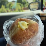 ベーカリー アクア - 生ドーナツ（レモン）。