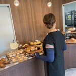 ベーカリー アクア - 腕が太くなった妻、吟味中。