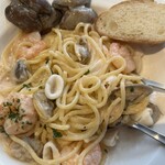 Restaurant Cafe CARO 高崎高島屋店 - 殻付きのアサリもたくさん