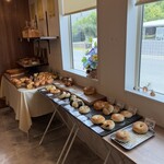 ベーカリー アクア - レイアウトは毎回、違うのが探す楽しみありますね。