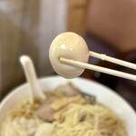 煮干らー麺 カネショウ - サービス券でゲットの味玉