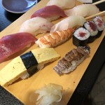 幸寿し - 食わず嫌いの息子がなぜか人生初のシャコチョイス。悪くない、そうです（笑）