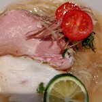 麺家 たけ田 - 冷し塩らぁめんアップ