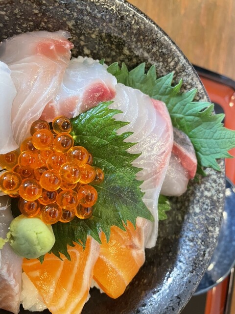 魚屋と海鮮丼 熟鮮-Zen- 禅 - 前空/海鮮丼 | 食べログ