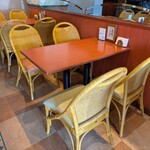 エアーズロック・カフェ＆ダディードーナツ - 