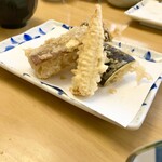 天ぷら よこい - ●三皿目
      ・舞茸
      ・ヤングコーン
      ・さつまいも
      ・なす