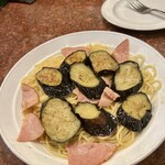 タント - なすとベーコンのスパゲッティ