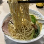 小山竹末食堂 - 最高のスープに低加水のパッツン麺がとても合います！