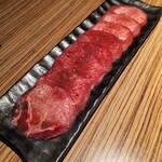 黒毛和牛焼肉 金虎 - 