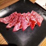 黒毛和牛焼肉 金虎 - 