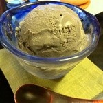 Yojiyakafe - 黒ごまアイスクリーム