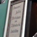 Schlenkerla - シュレンケルラ（１４０５年創業のラオホビアの醸造所が営む街の顔といえるお店