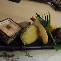 山玄茶 - 色味もきれいな八寸