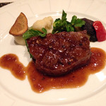 ペルゴーラ - 牛フィレ肉の網焼き