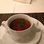 ペルゴーラ - ジュンサイのコンソメスープ