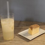coquet 千駄木 - レモネード　600円　＆　台湾カステラ　300円