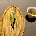 茶禅華 - 唐木（琉球シナモン）の団子 唐木茶