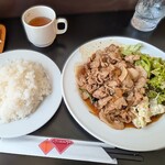キャメリ - しょうが焼き定食￥800＋サラダ￥100