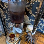 Burger & Steak MUSECA TIMES - お茶は、セルフサービス