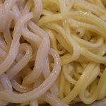 まるきつけ麺 - 左が「男麺」、右が「女麺」