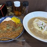 ヌードル＆スパイスカレー 今日の1番 - 