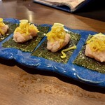 鶏とヤサイ 四鶴 - 胡麻油が良い仕事してるんですよねー