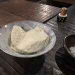 美里 - ブレてる…自家製豆腐。山形の茶豆を使った極上の品。もちろん何もつけず美味しい。塩つけたら甘みが引き立ちます。
