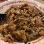 肉汁麺ススム - 麺を食べて切っても、肉だけで丼が満たされる