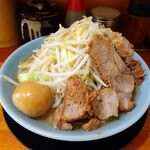 ラーメン 盛太郎 - チャーシュー麺　1,100円（野菜マシマシ、薄味）