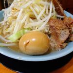 ラーメン 盛太郎 - チャーシュー麺　1,100円（野菜マシマシ、薄味）