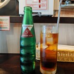 ムースヒルズダイナー - ウィルキンソン辛口ジンジャエール
