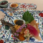 308802672 - 銀座嘉禅(北海道噴火湾渡り蟹の紹興酒漬け入り盛り合わせ前菜)