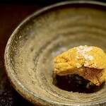 天ぷら もっこす - 雲丹丼。下には雲丹の細巻き天ぷらがかくれんぼ！