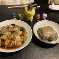 AKA - 麺飯料理　※3種類から、2種類選んで、シェアしました