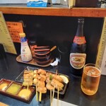 かめや - 手前の皿はタレと辛子等、合わせて3種類