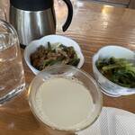 そば処 湧水 - 山菜料理、小松菜、蕎麦湯割り