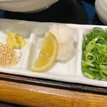 讃岐麺房 すずめ - 薬味