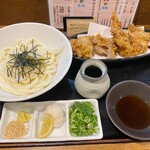 讃岐麺房 すずめ - ぶっかけとり天【冷】 1,480円