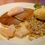 デニーズ - 【ダイヤモンド会員プレゼント】季節のフルーツ〜桃