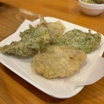 手打ちうどん 上を向いて - 