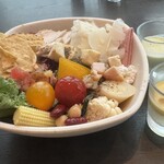 ロウリーズ・ザ・プライムリブ 赤坂店 - サラダバーメイン系　ミニスープ