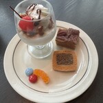 ロウリーズ・ザ・プライムリブ - デザートブュッフェ２