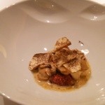 エクアトゥール - ＜前菜２＞オマール海老、イチジク、セップ茸、白トリュフがけ