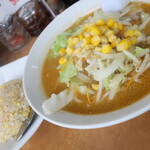華丸 - 華丸ラーメン＋半チャーハン