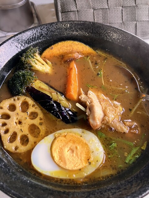 輝山 - 美瑛（スープカレー）の写真